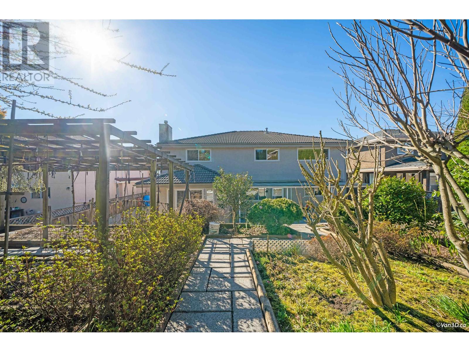 6169 Lochdale Street, Burnaby, British Columbia  V5B 2M6 - Photo 30 - R2862617