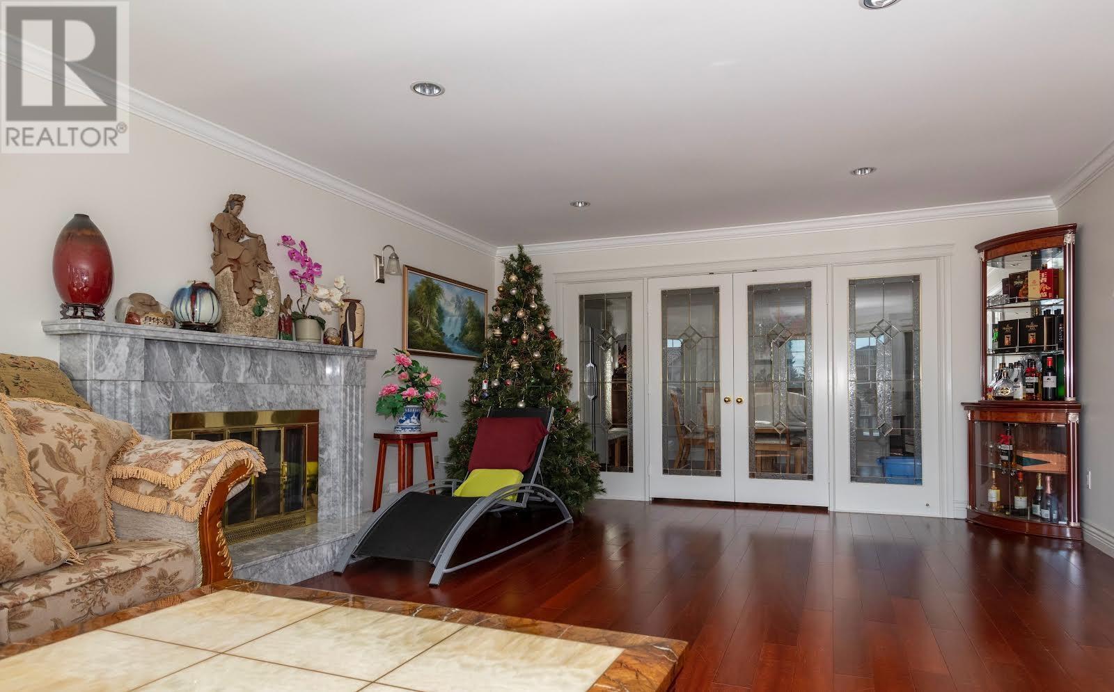 6169 Lochdale Street, Burnaby, British Columbia  V5B 2M6 - Photo 8 - R2862617