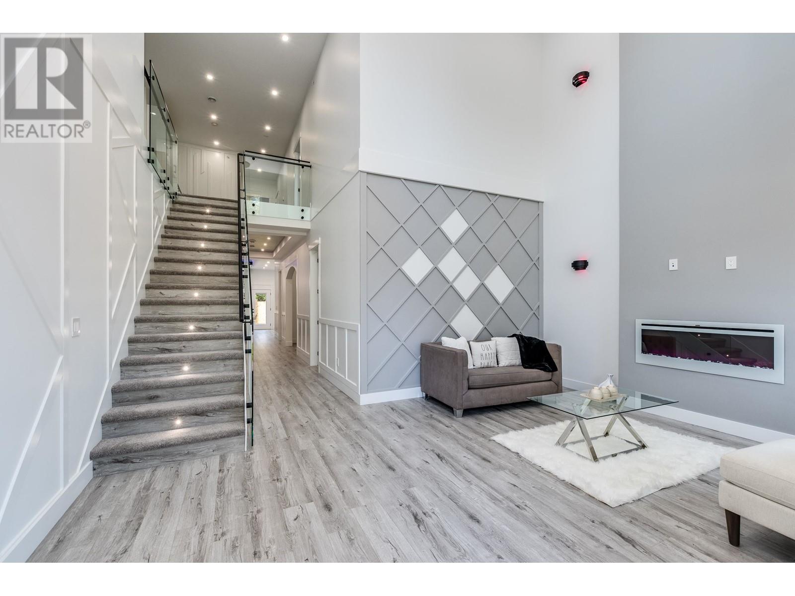 20097 Hampton Street, Maple Ridge, British Columbia  V2X 1Z1 - Photo 4 - R2862684