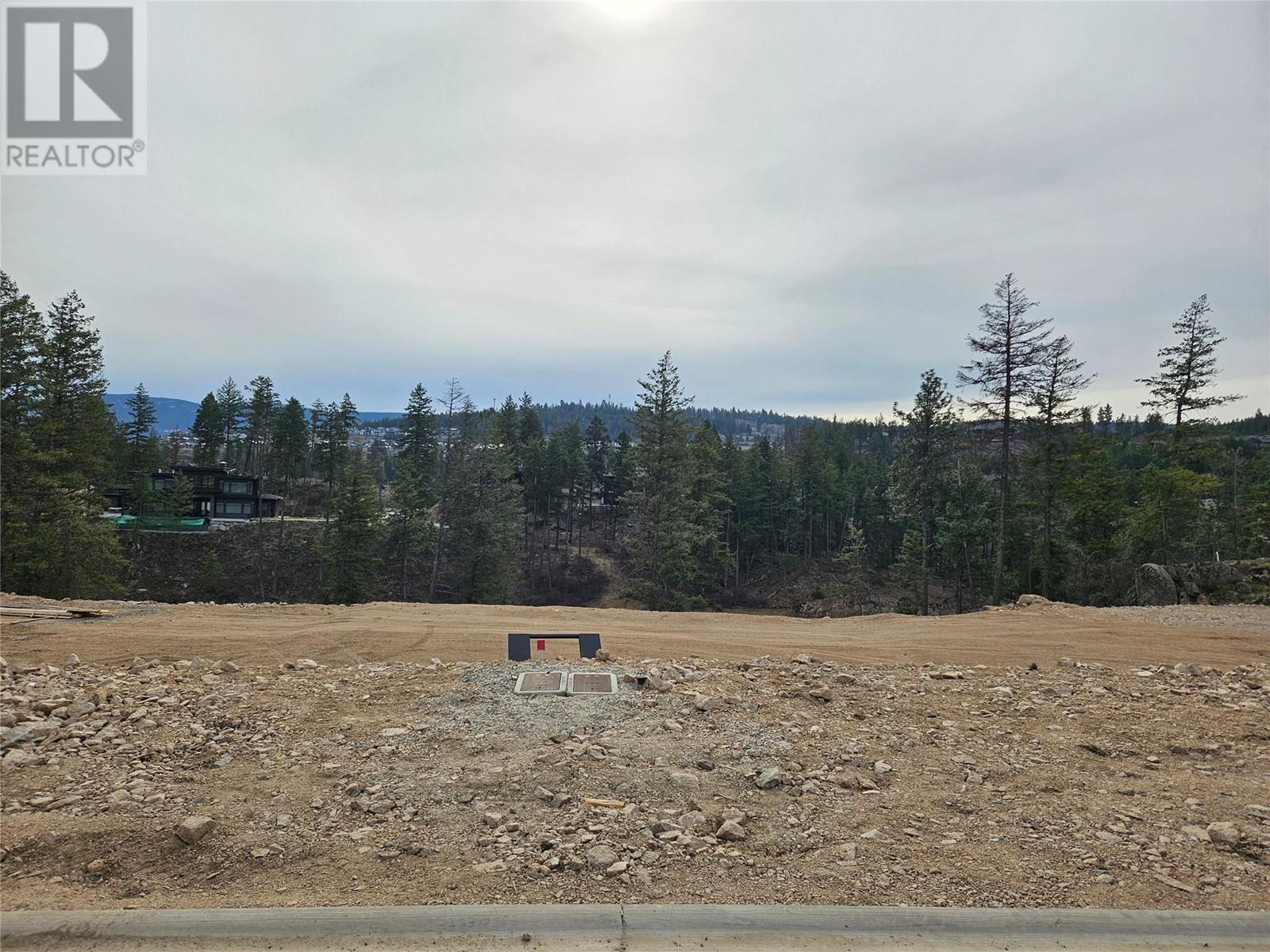 140 Wildsong Crescent, Vernon, British Columbia  V1H 2J4 - Photo 1 - 10308014