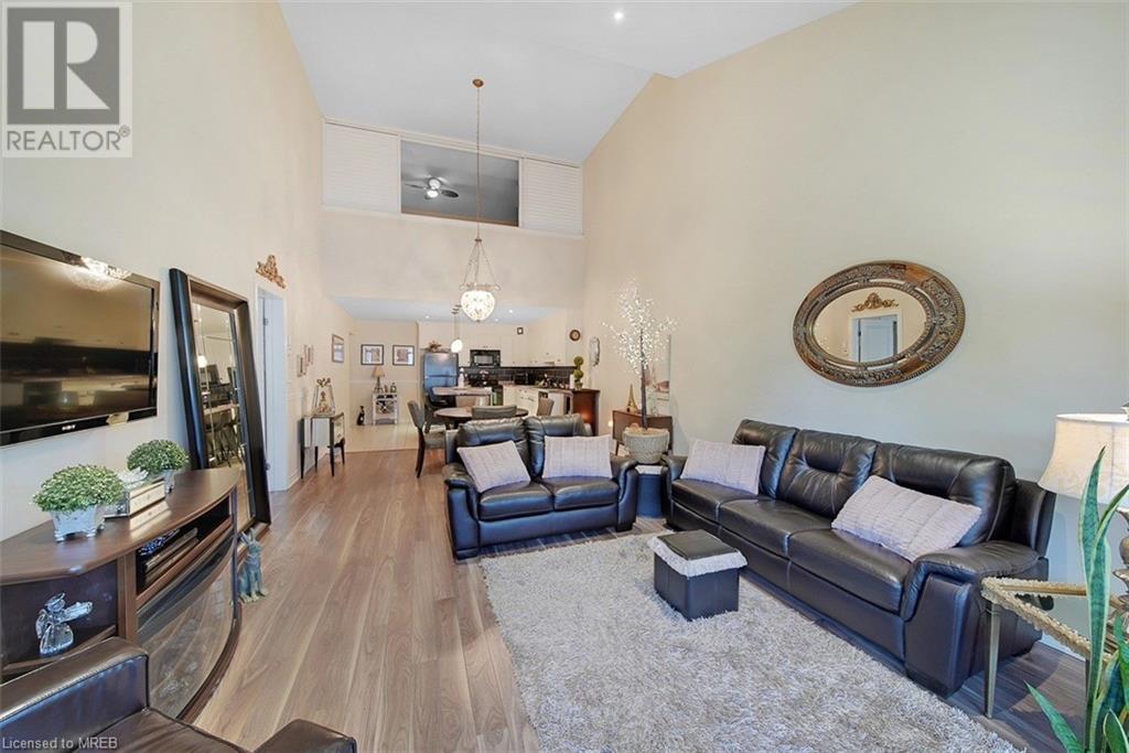 7542 Clubview Lane, Niagara Falls, Ontario  L2G 0A8 - Photo 9 - 40560984