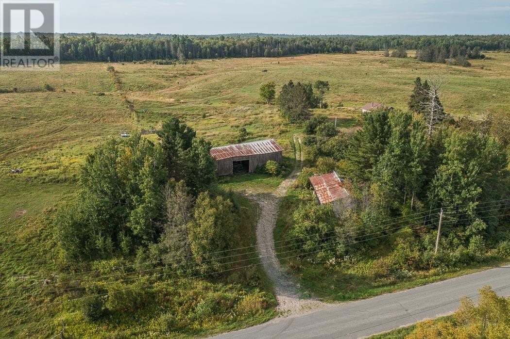 1347 Cloudslee Rd, Plummer Additional Township, Bruce Mines, Ontario  P0R 1C0 - Photo 2 - SM240576