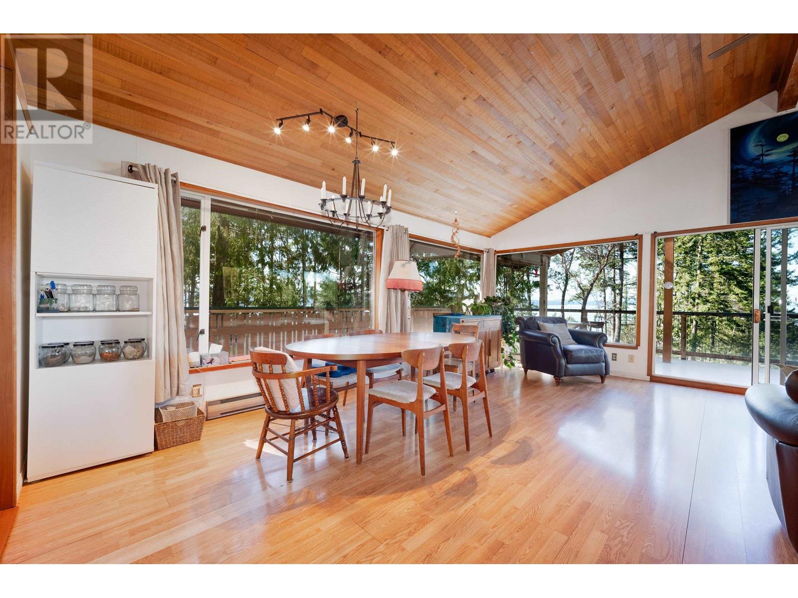 162 Spinnaker Drive, Mayne Island, British Columbia  V0N 2J2 - Photo 2 - R2862736