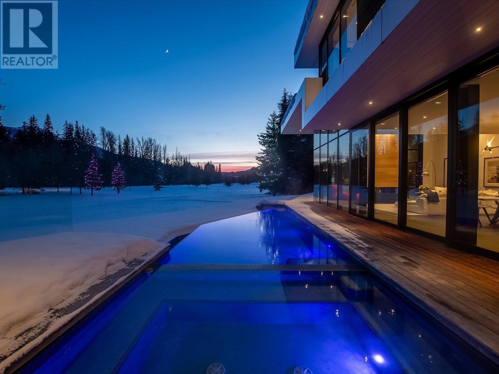 8080 Cypress Place, Whistler, British Columbia  V8E 1J9 - Photo 26 - R2862758
