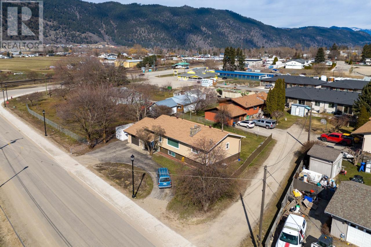 319 Brooke Drive, Chase, British Columbia  V0E 1M0 - Photo 24 - 177409