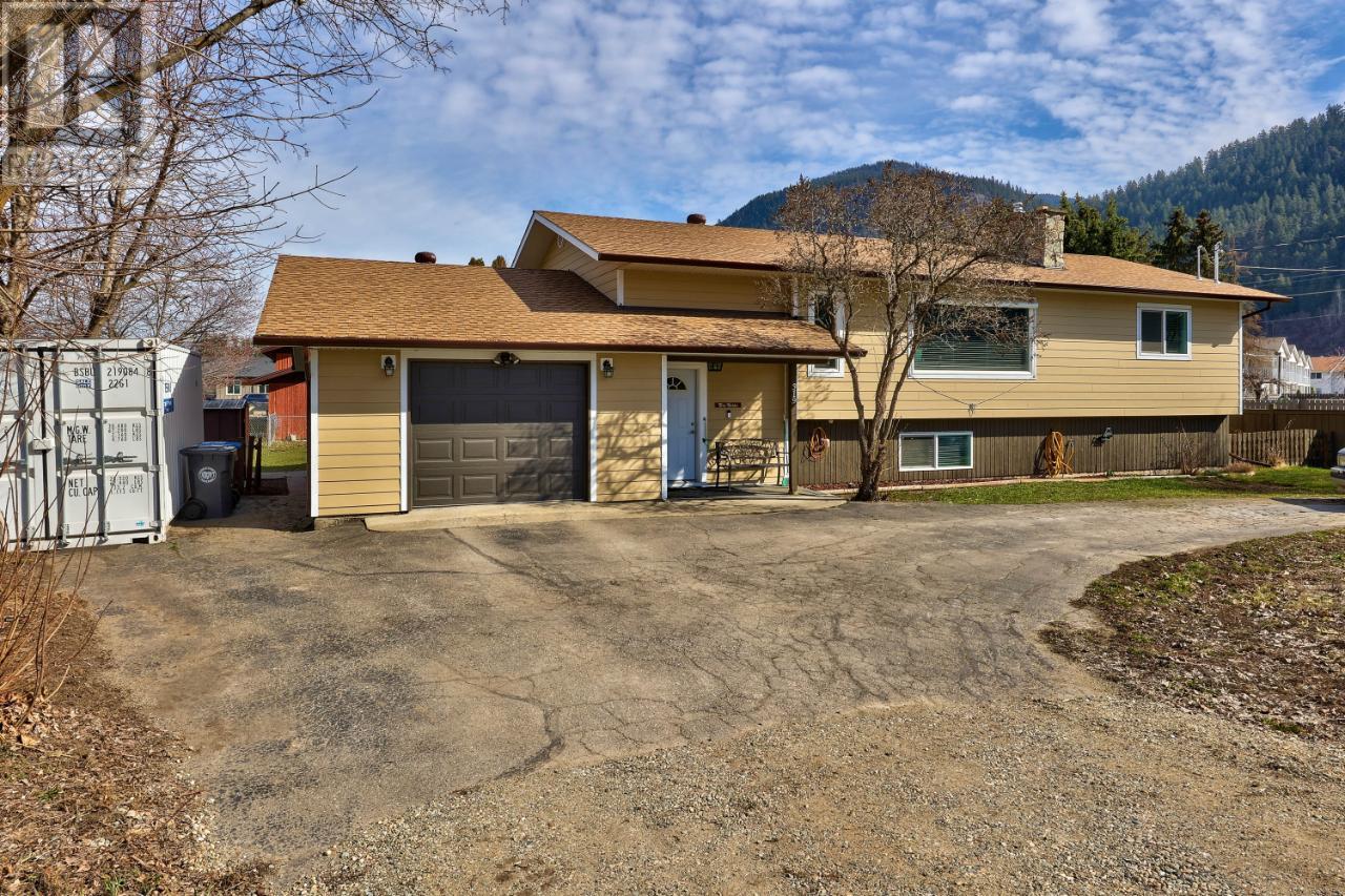 319 Brooke Drive, Chase, British Columbia  V0E 1M0 - Photo 3 - 177409