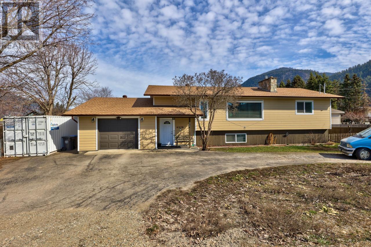 319 Brooke Drive, Chase, British Columbia  V0E 1M0 - Photo 4 - 177409