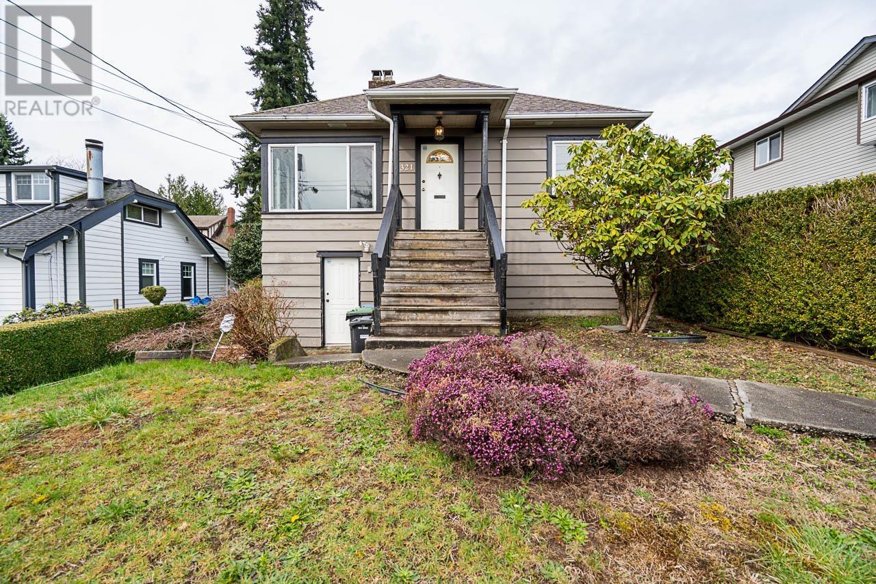 321 Devoy Street, New Westminster, British Columbia  V3L 4E8 - Photo 1 - R2862722