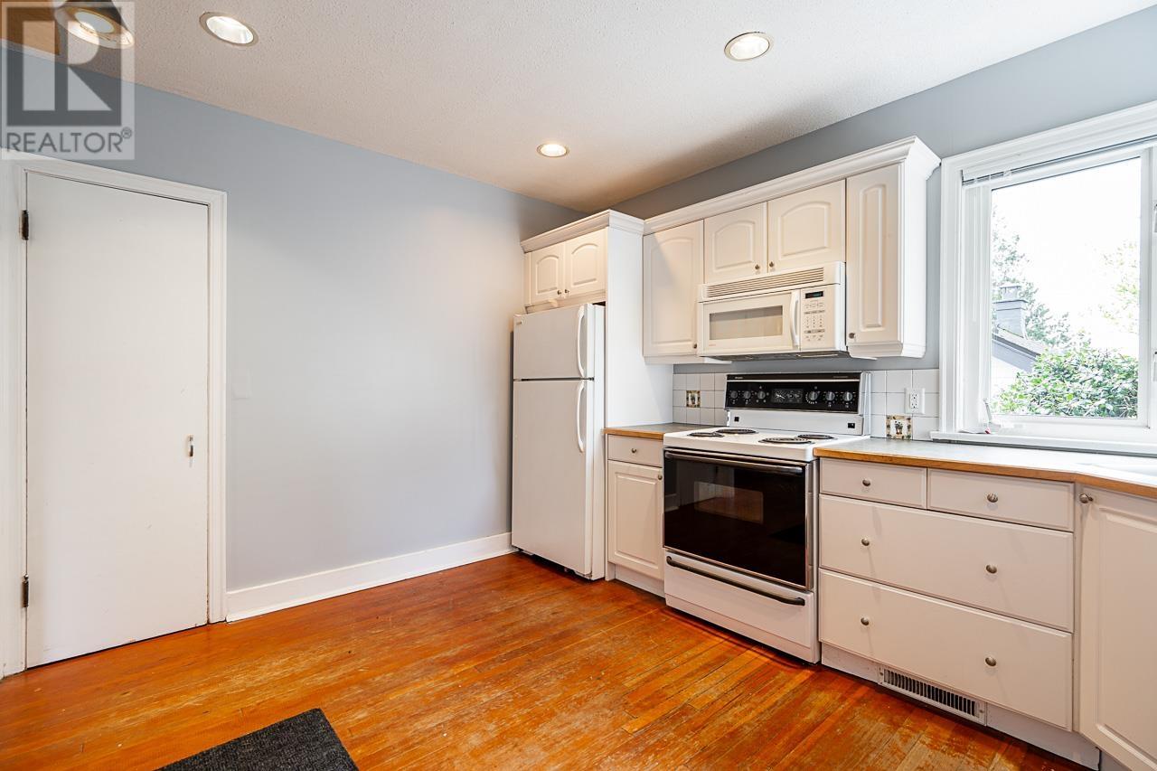 321 Devoy Street, New Westminster, British Columbia  V3L 4E8 - Photo 10 - R2862722