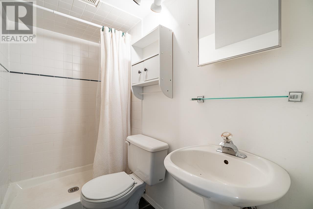 321 Devoy Street, New Westminster, British Columbia  V3L 4E8 - Photo 27 - R2862722