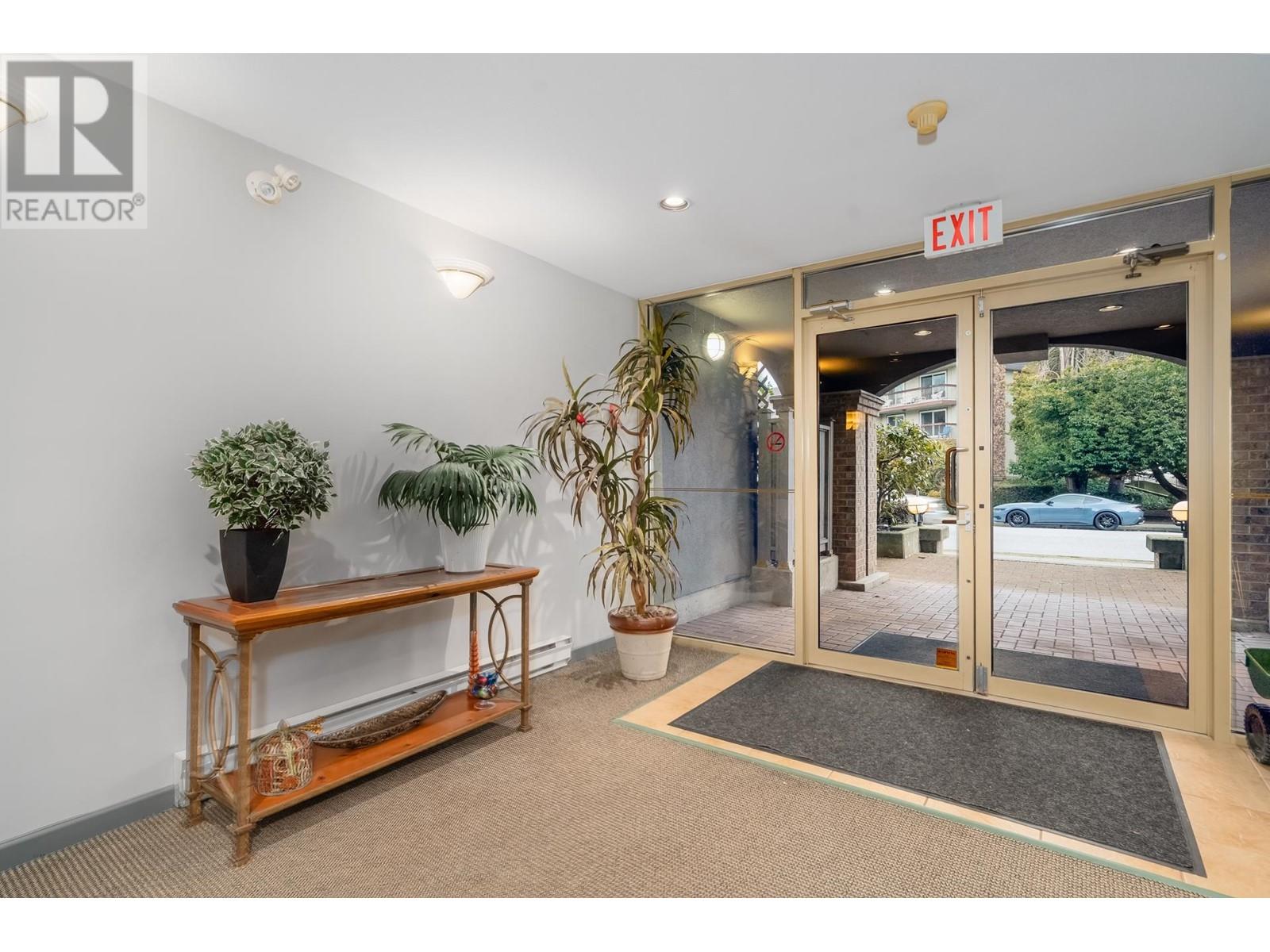 201 2360 Wilson Avenue, Port Coquitlam, British Columbia  V3C 1Z6 - Photo 2 - R2862816