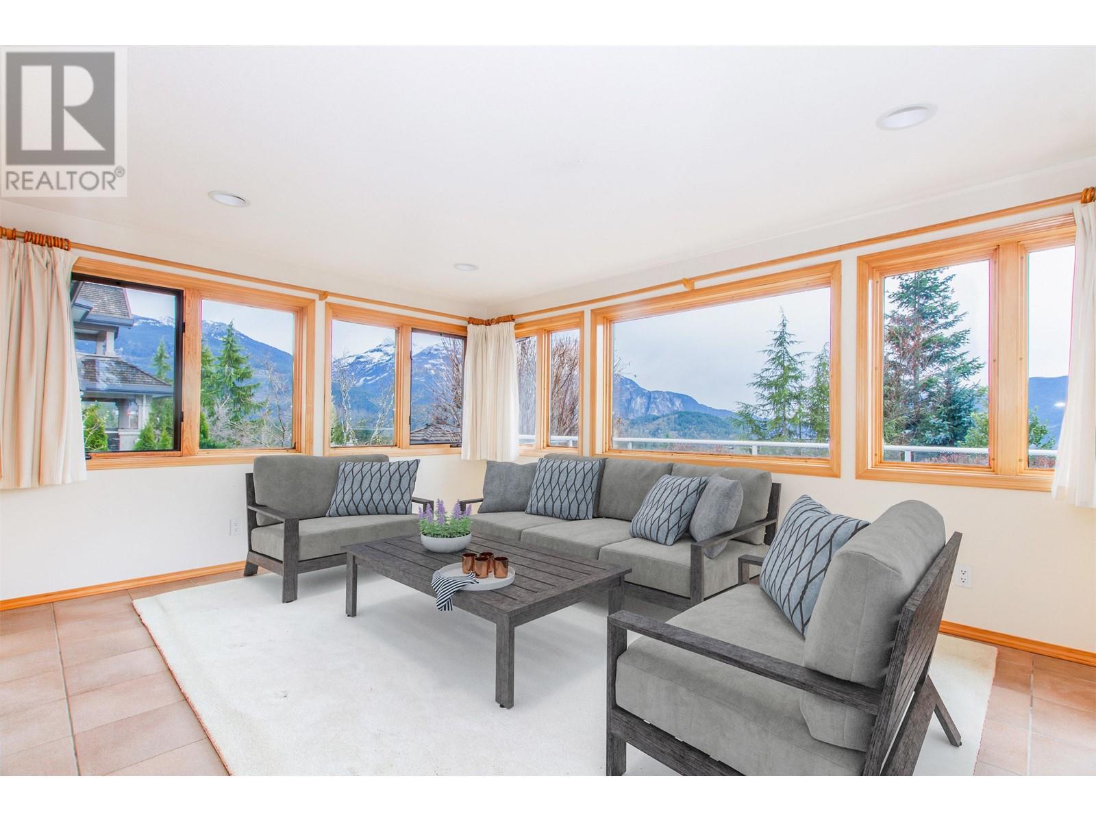1021 Glacier View Drive, Squamish, British Columbia  V0N 1T0 - Photo 13 - R2862830