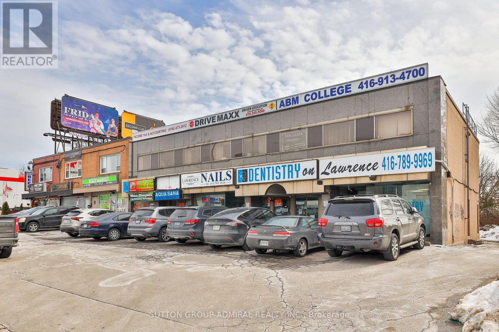 701 Lawrence Ave W, Toronto, Ontario  M5A 1B4 - Photo 1 - C8171936