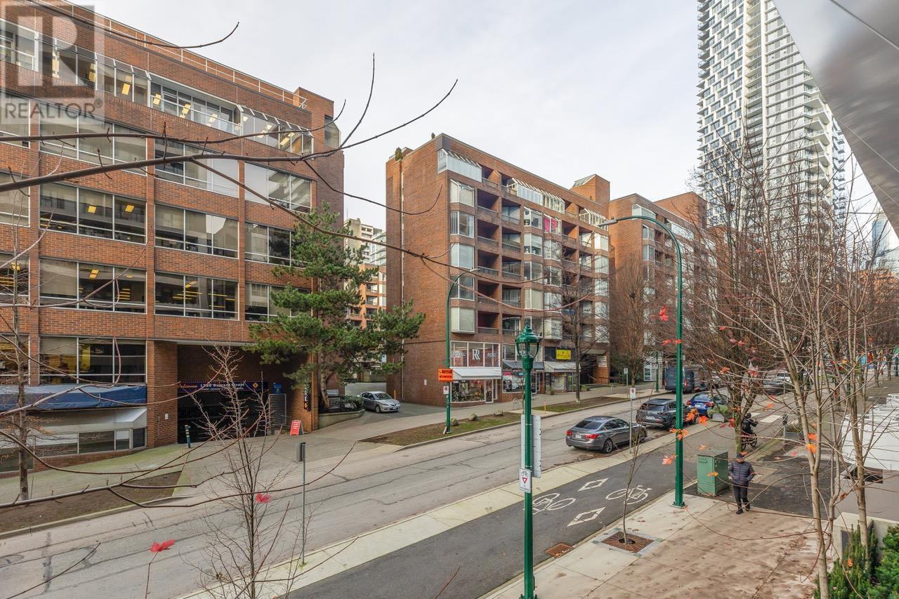 Th1392 Hornby Street, Vancouver, British Columbia  V6Z 1C3 - Photo 37 - R2862899