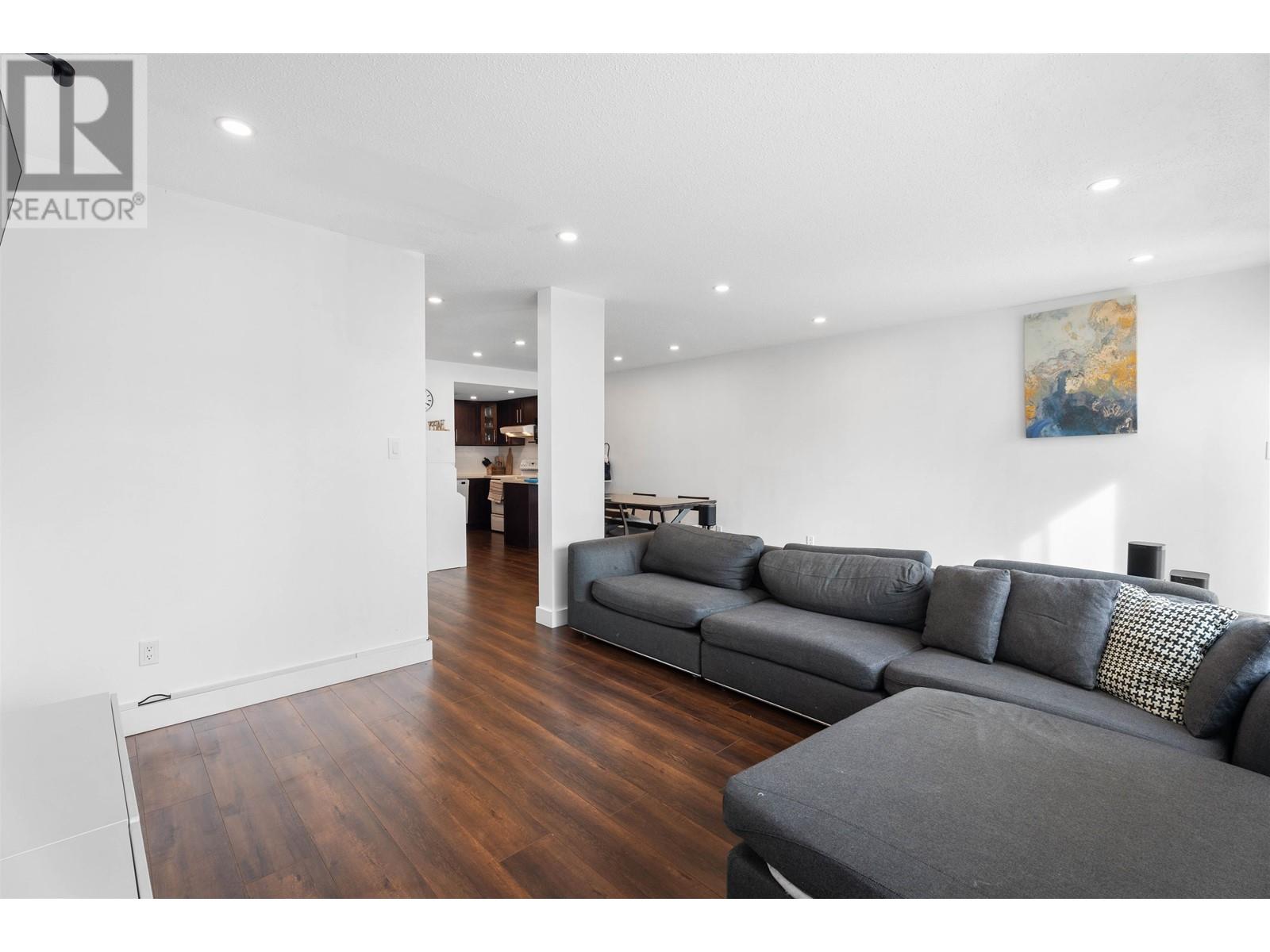 8 7311 Montecito Drive, Burnaby, British Columbia  V5A 1R2 - Photo 6 - R2862922
