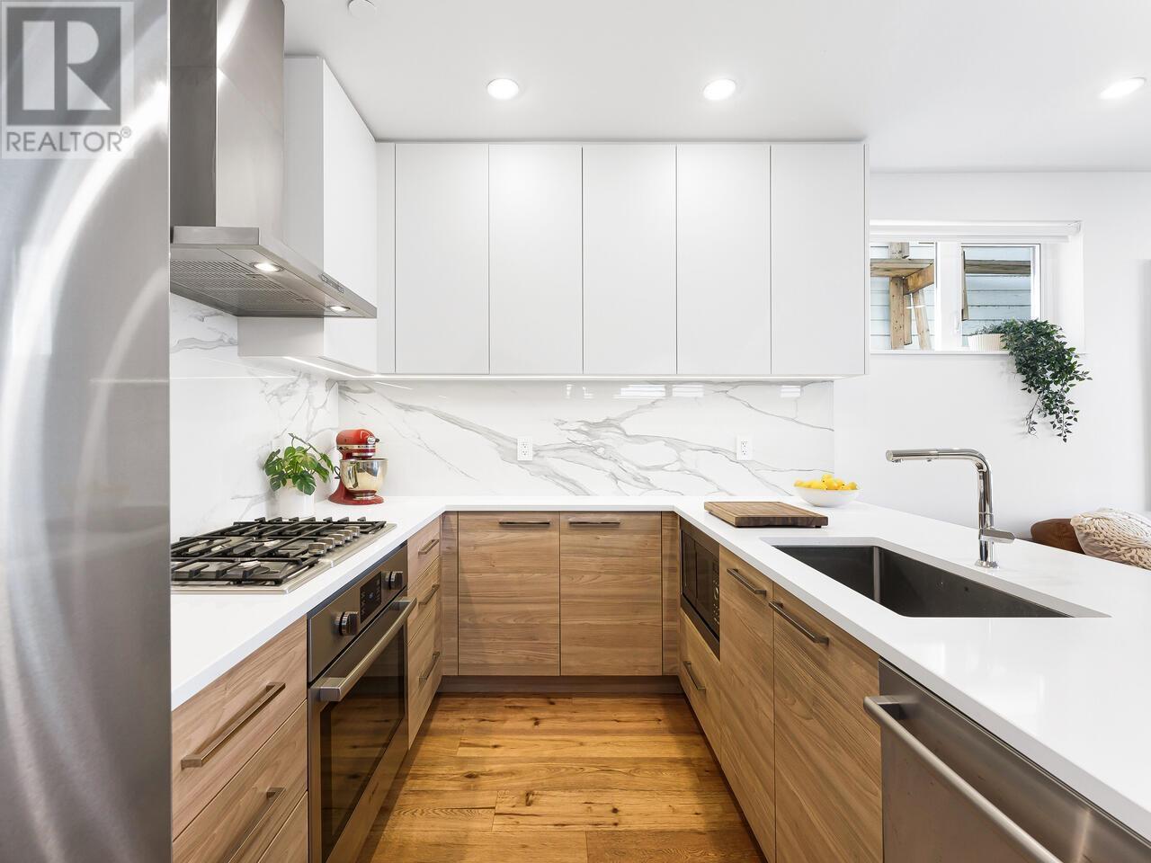 1030 E 14th Avenue, Vancouver, British Columbia  V5T 2N9 - Photo 9 - R2862998