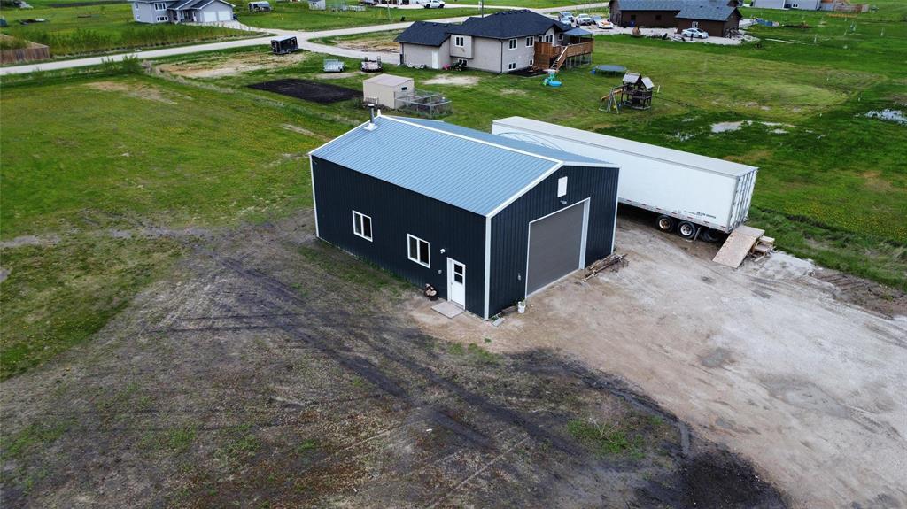 10 Grace Lane, Mitchell, Manitoba  R5G 2M2 - Photo 3 - 202406154