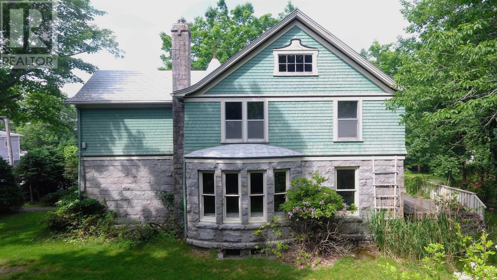 36 King Street, Shelburne, Nova Scotia  B0T 1W0 - Photo 3 - 202405443