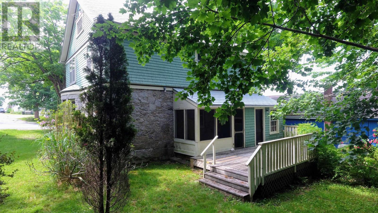 36 King Street, Shelburne, Nova Scotia  B0T 1W0 - Photo 9 - 202405443
