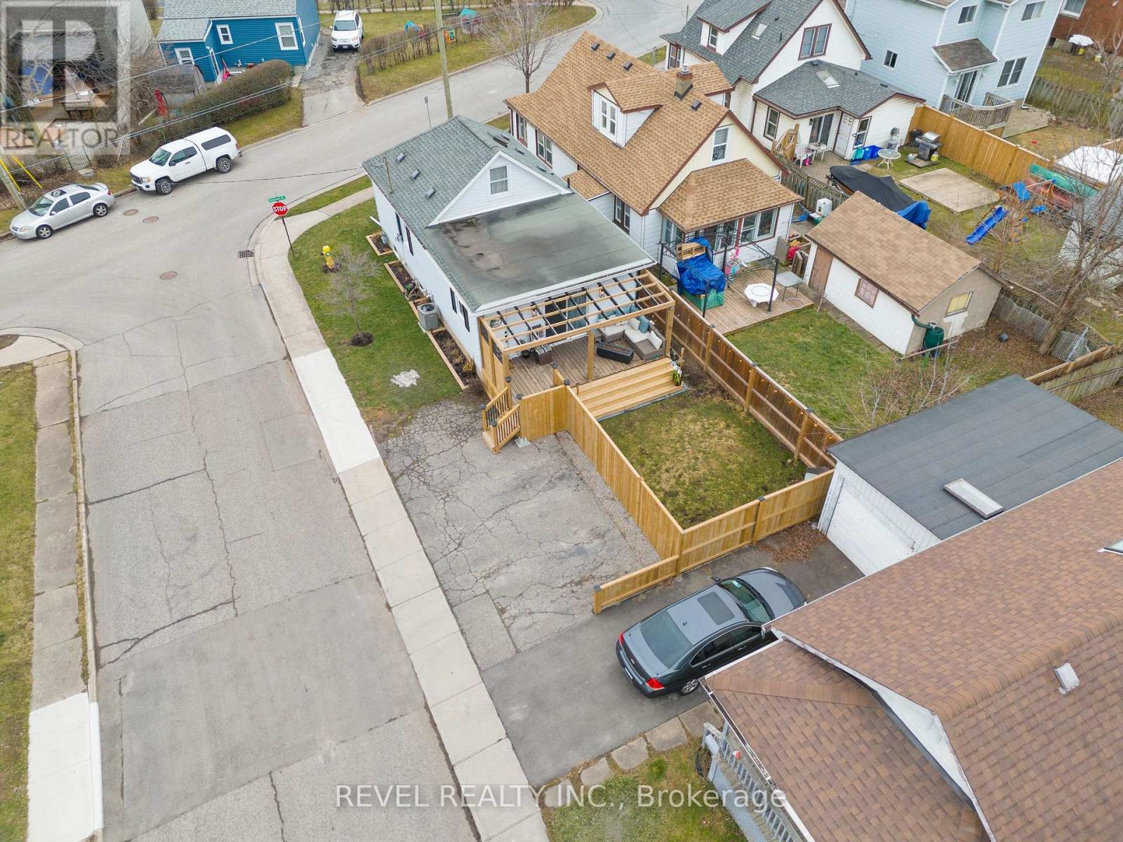 11 Delaware St, St. Catharines, Ontario  L2M 5L7 - Photo 30 - X8174026