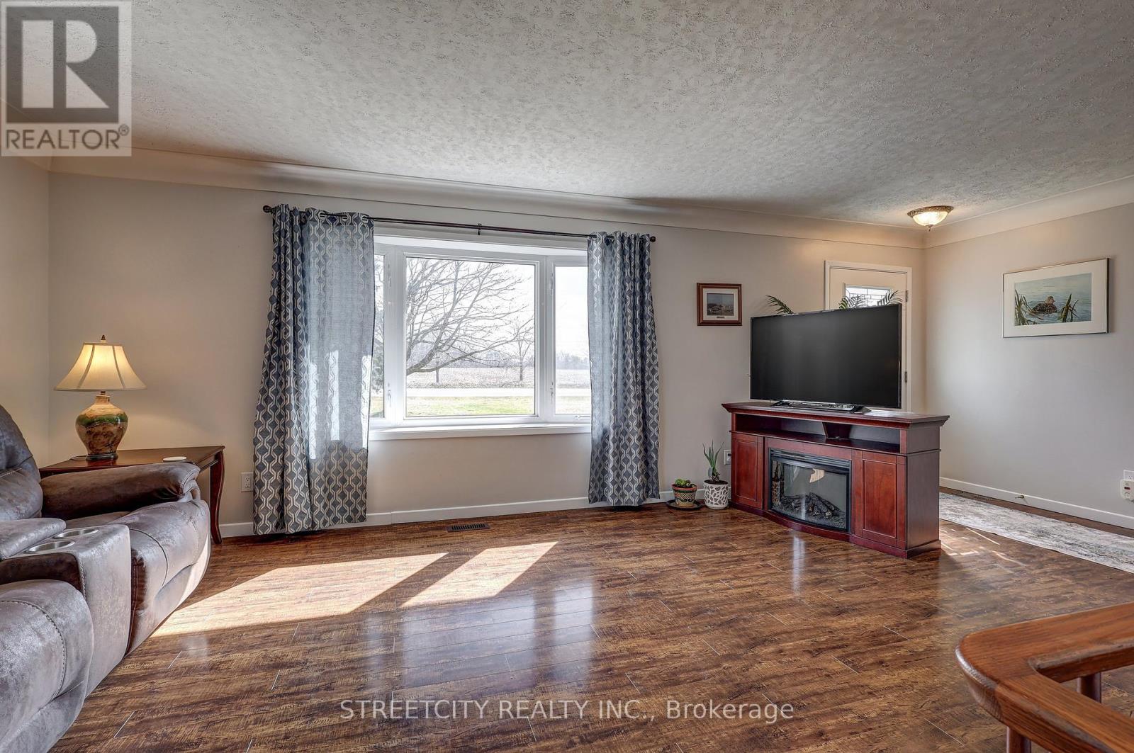 7203 Sunset Rd, Central Elgin, Ontario  N5P 3S8 - Photo 7 - X8174236