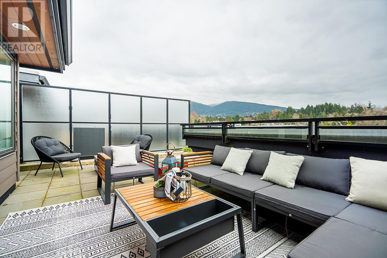 733 W 3rd Street, North Vancouver, British Columbia  V7M 0C8 - Photo 1 - R2863041