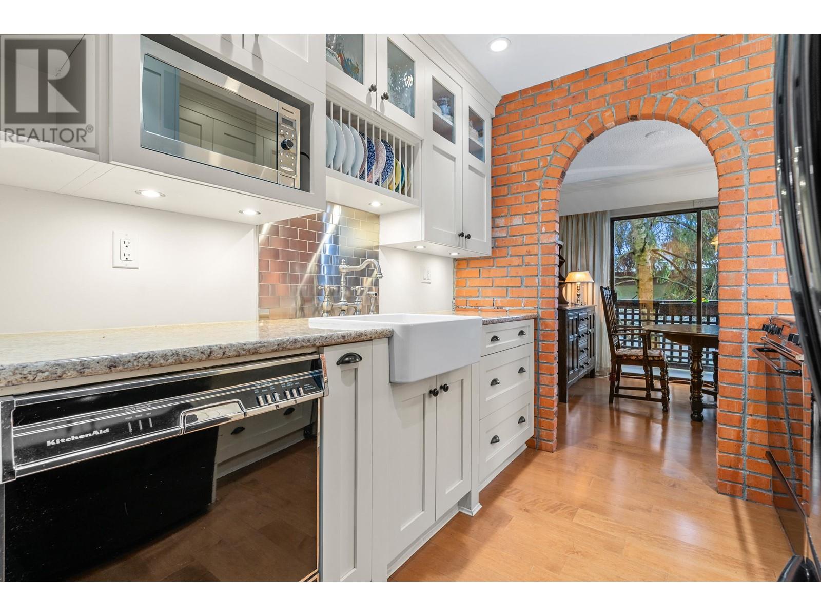 202 101 E 29th Street, North Vancouver, British Columbia  V7N 1C5 - Photo 15 - R2863054