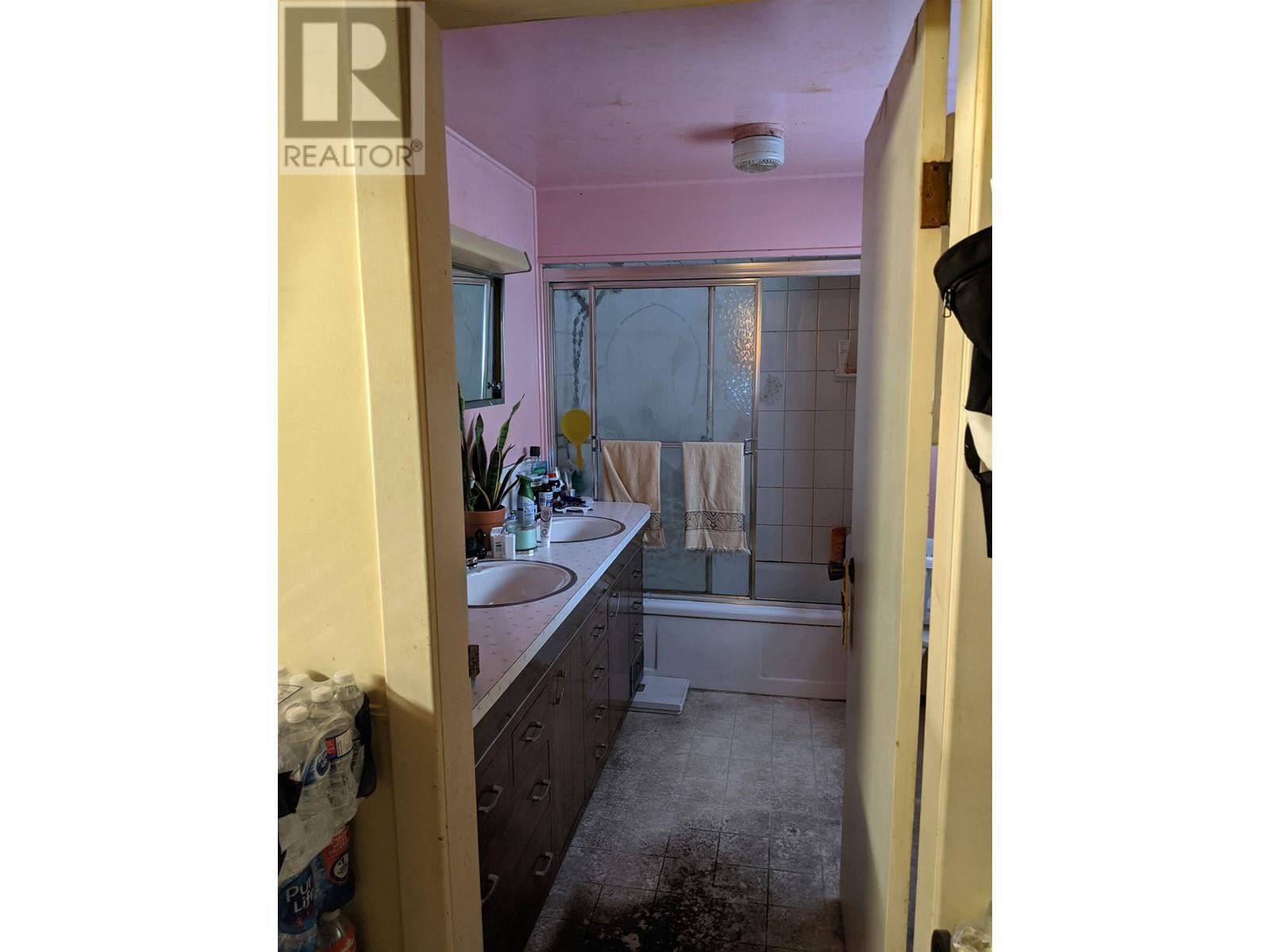 2323 Dublin Street, New Westminster, British Columbia  V3M 3B3 - Photo 9 - R2863036