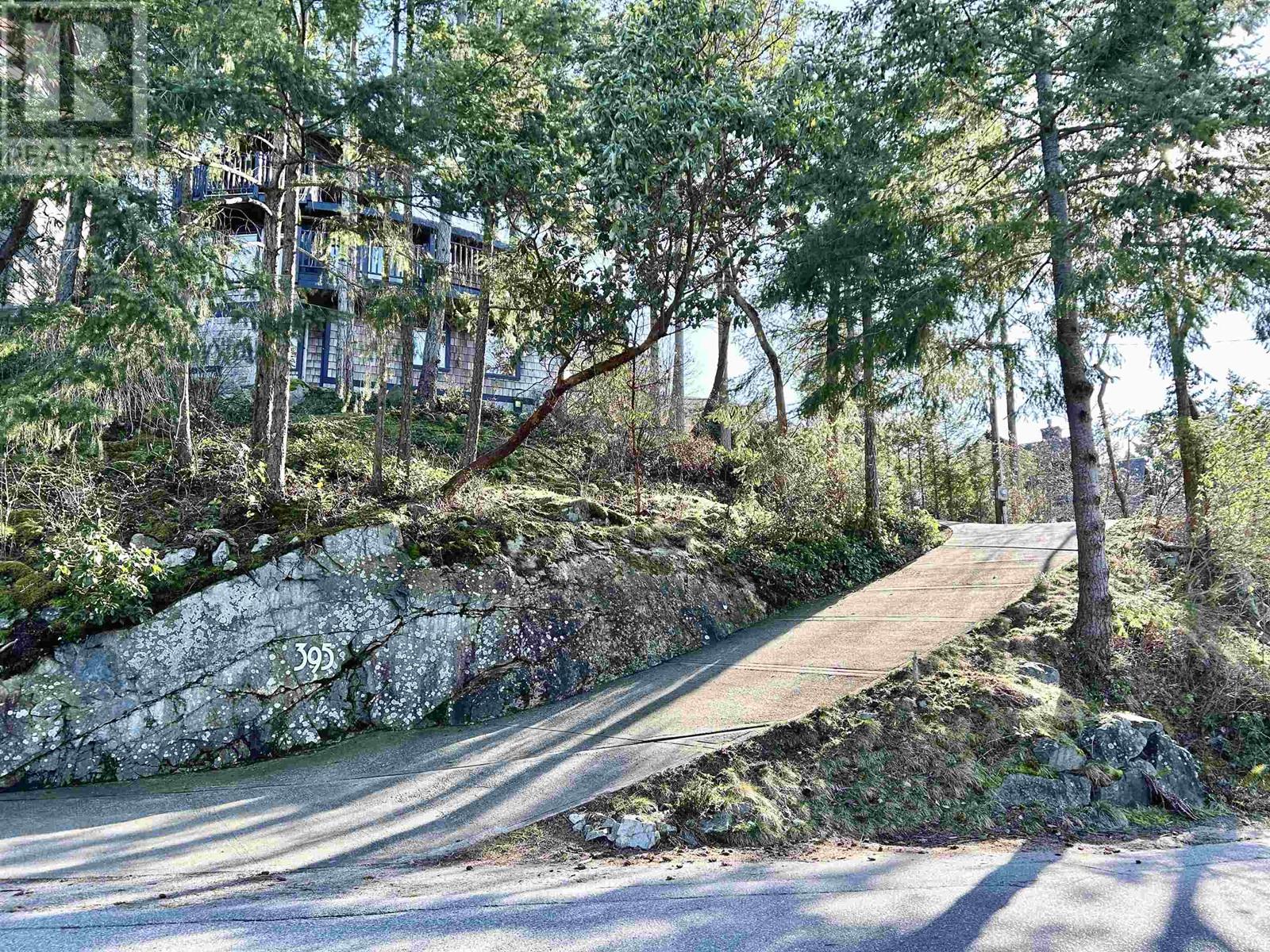 395 Skyline Drive, Gibsons, British Columbia  V0N 1V8 - Photo 11 - R2863040