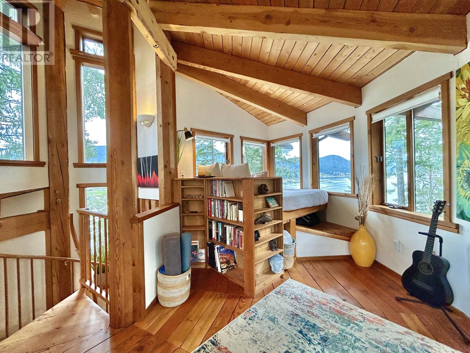 395 Skyline Drive, Gibsons, British Columbia  V0N 1V8 - Photo 17 - R2863040