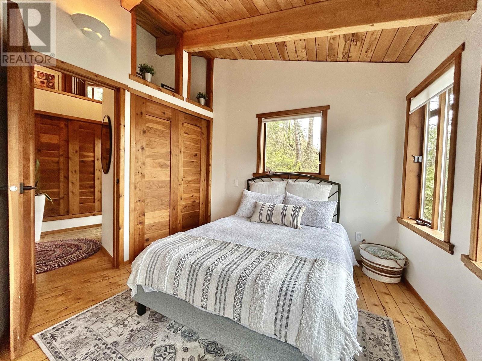 395 Skyline Drive, Gibsons, British Columbia  V0N 1V8 - Photo 28 - R2863040