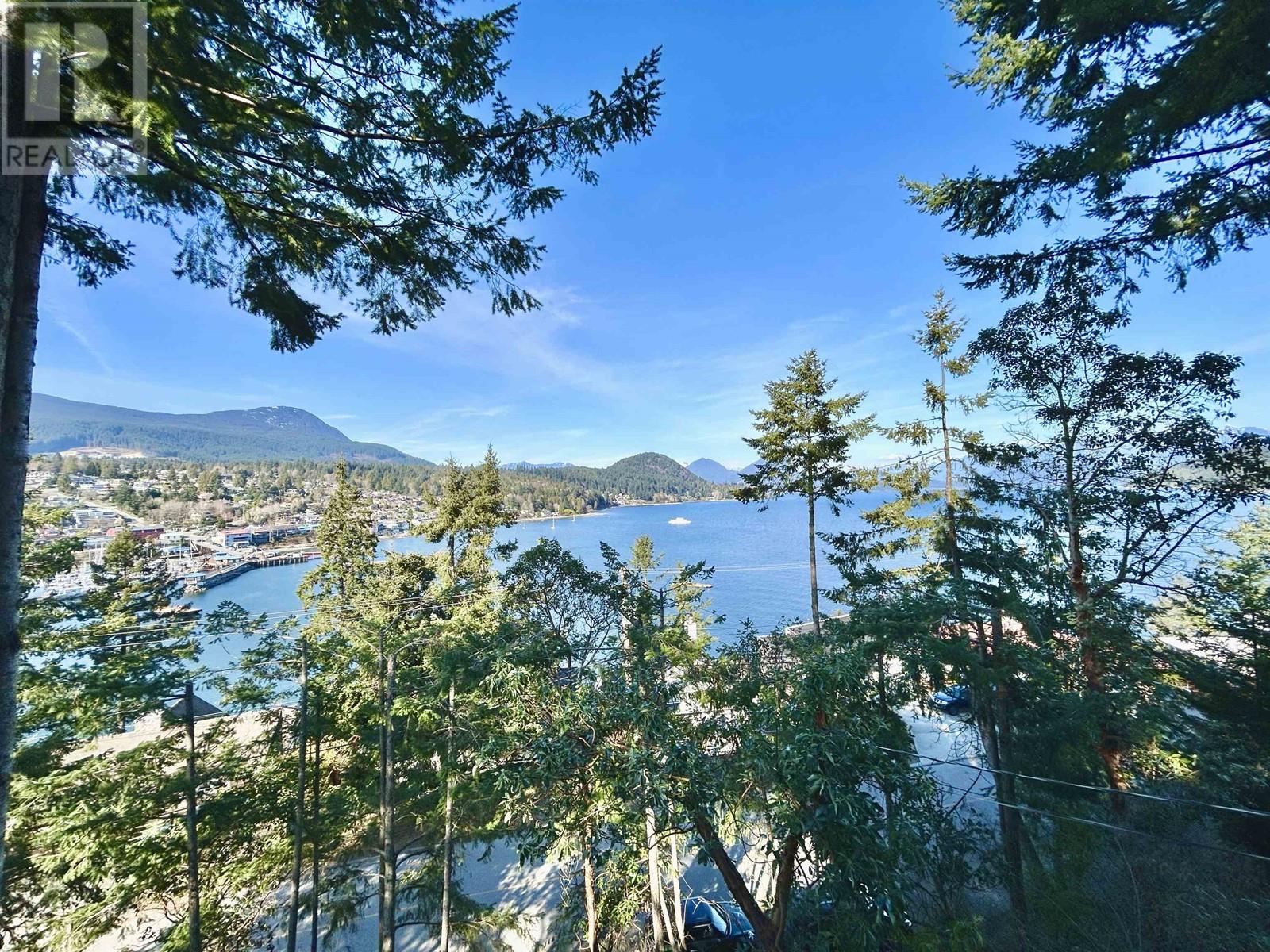 395 Skyline Drive, Gibsons, British Columbia  V0N 1V8 - Photo 6 - R2863040