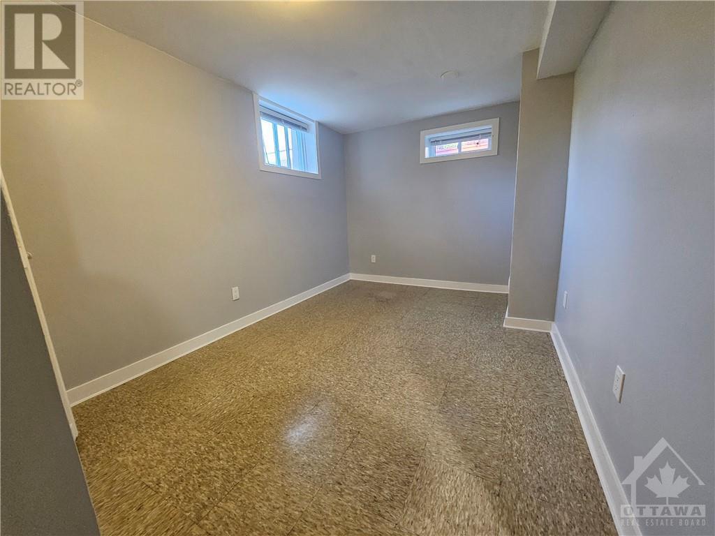 1261 Woodside Drive Unit#b, Ottawa, Ontario  K2C 2H1 - Photo 12 - 1383156