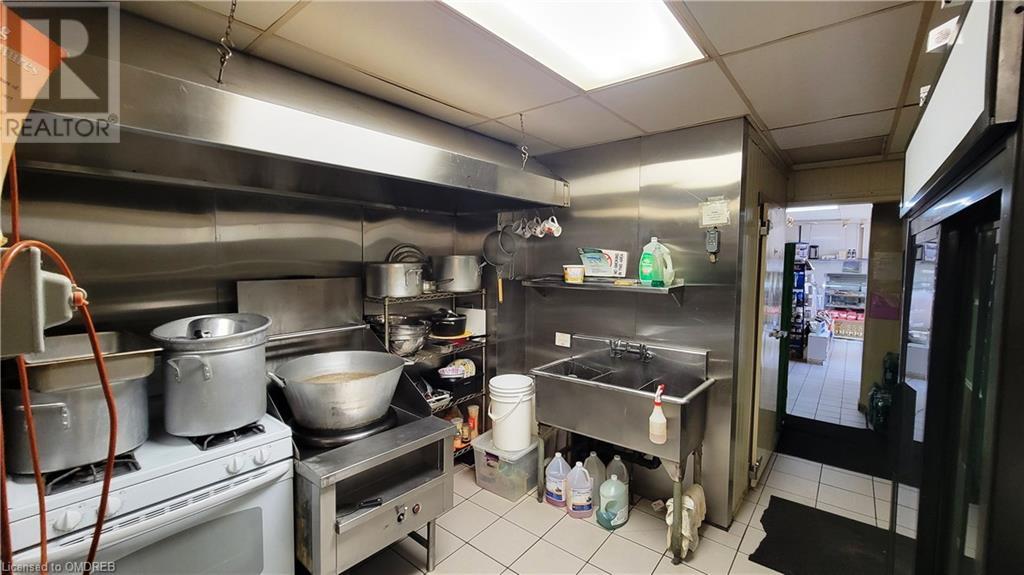 1111 Cannon Street E, Hamilton, Ontario  L8L 2J5 - Photo 7 - 40561839