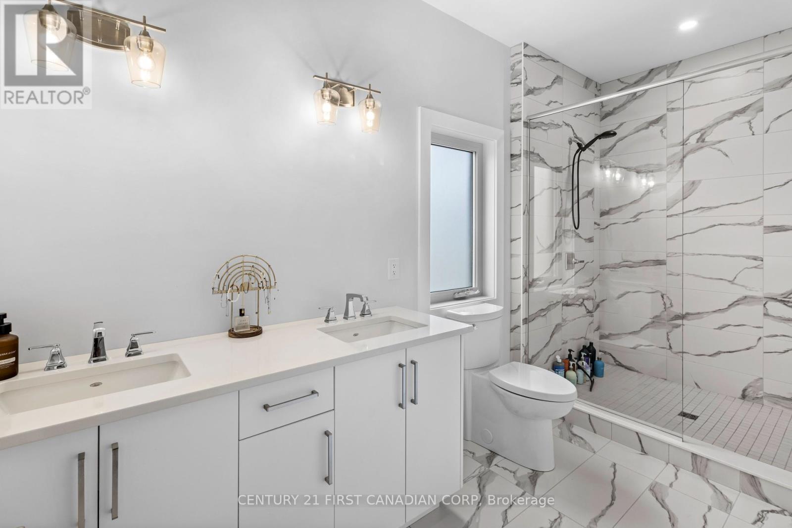 27 Spruce Cres, North Middlesex, Ontario  N0M 2K0 - Photo 10 - X8174614