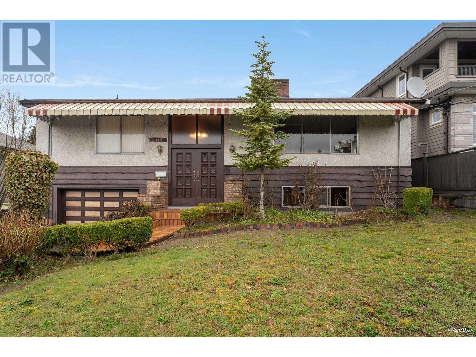 5375 Georgia Street, Burnaby, British Columbia  V5B 1V3 - Photo 1 - R2863089