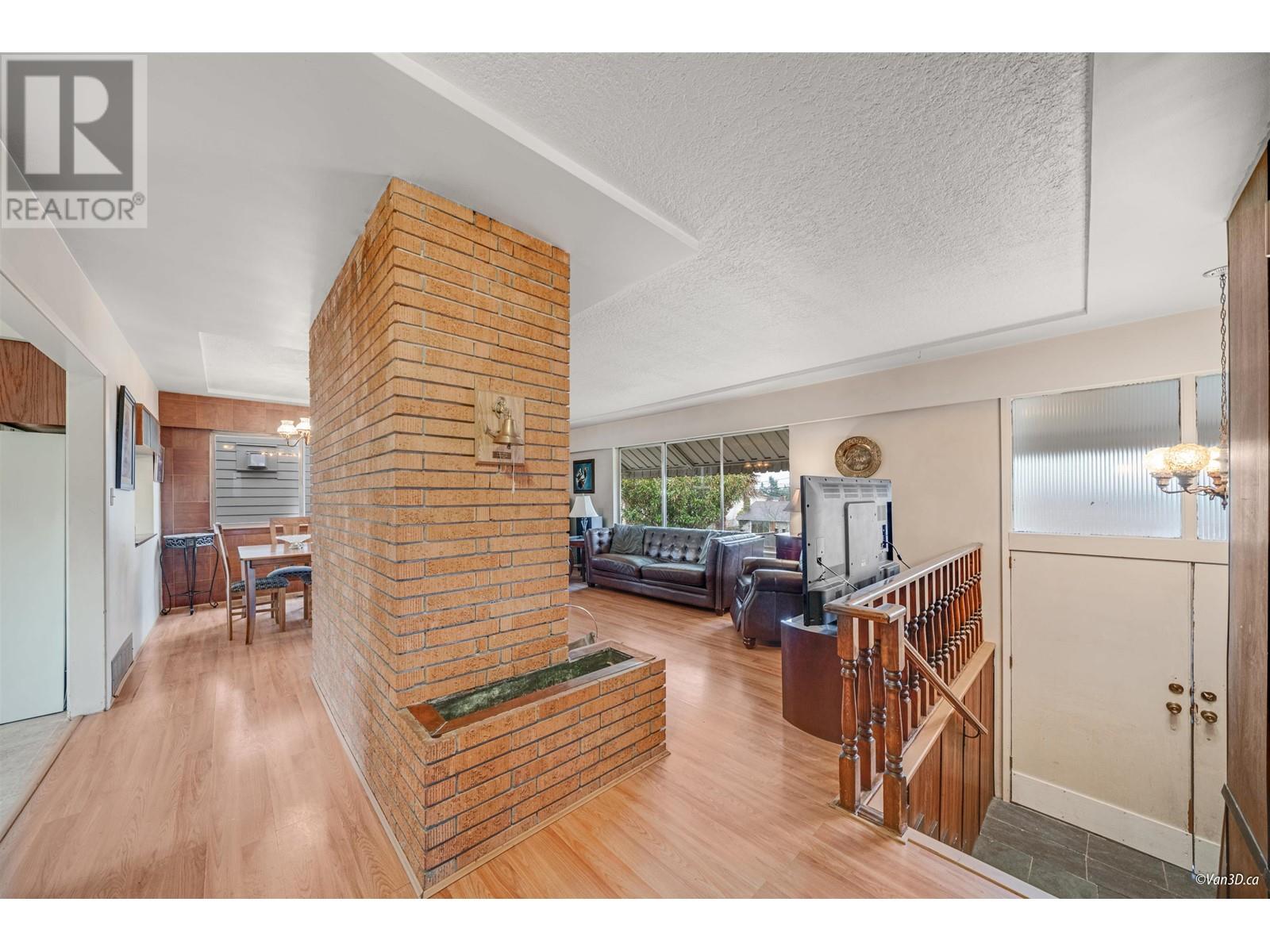 5375 Georgia Street, Burnaby, British Columbia  V5B 1V3 - Photo 14 - R2863089