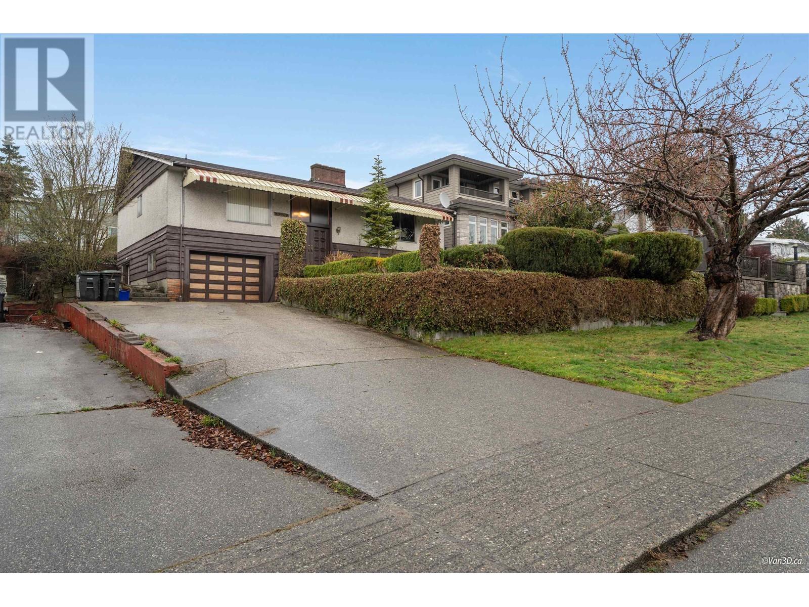 5375 Georgia Street, Burnaby, British Columbia  V5B 1V3 - Photo 3 - R2863089
