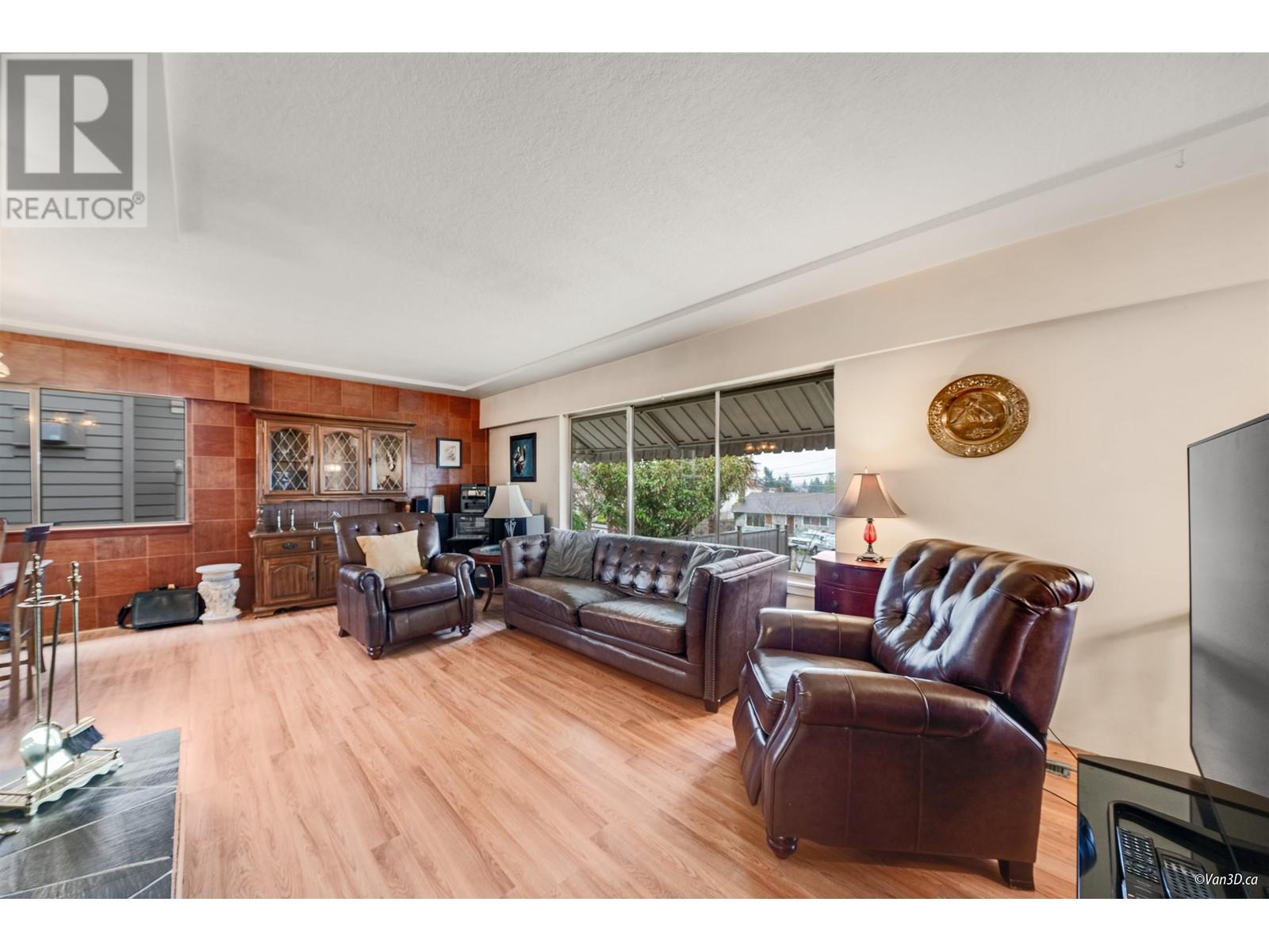 5375 Georgia Street, Burnaby, British Columbia  V5B 1V3 - Photo 9 - R2863089