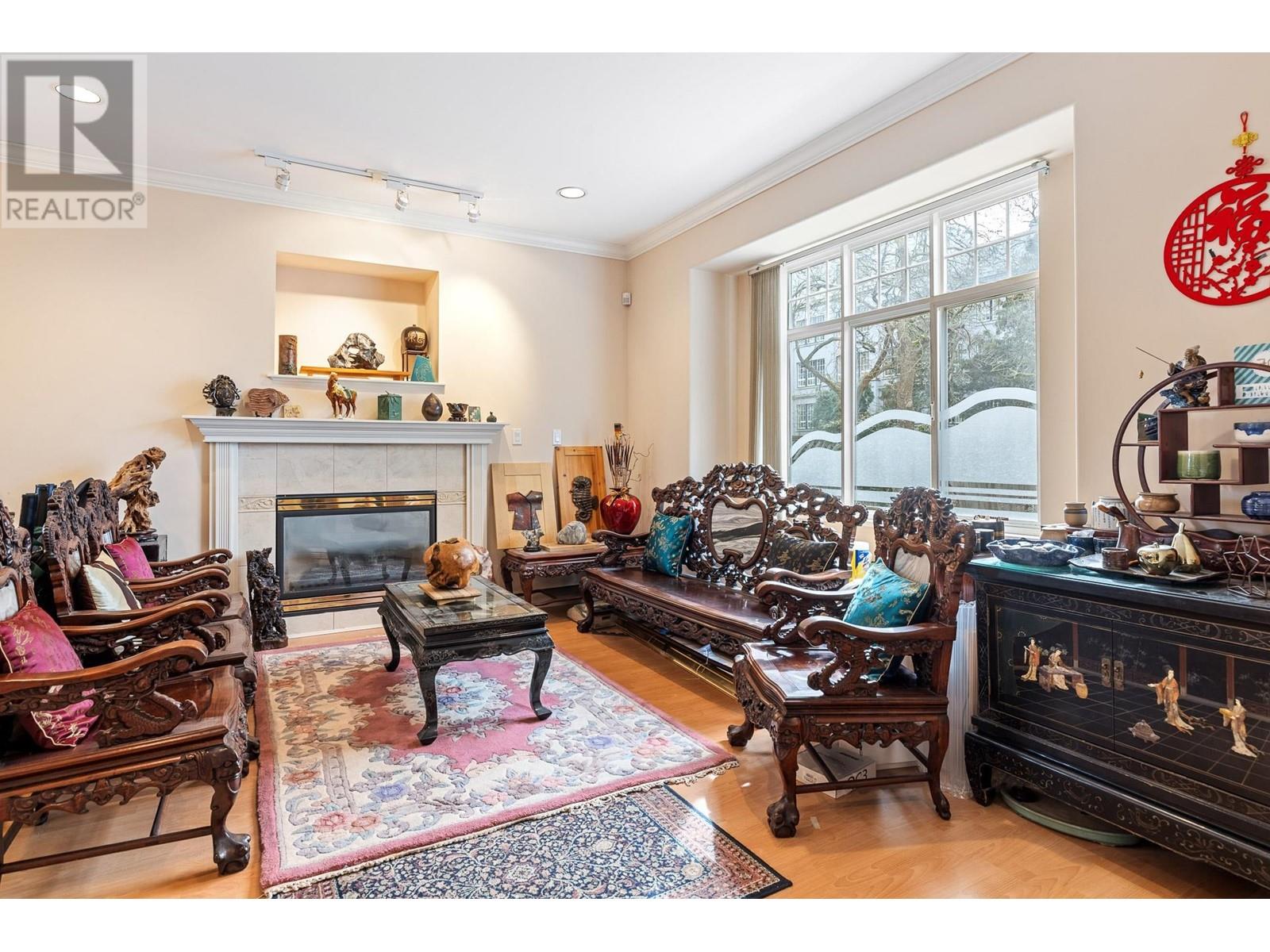 2575 W 10th Avenue, Vancouver, British Columbia  V6K 2J5 - Photo 8 - R2863097
