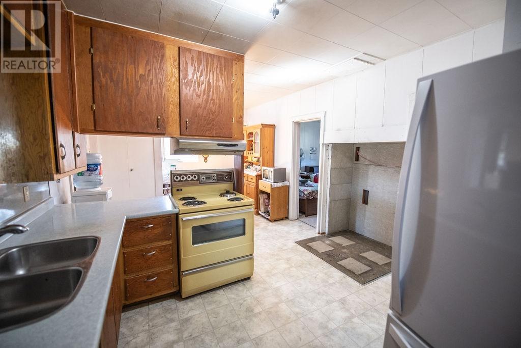 3076 Mccorvie Rd, Clearwater, British Columbia  V0E 3A0 - Photo 18 - 177411