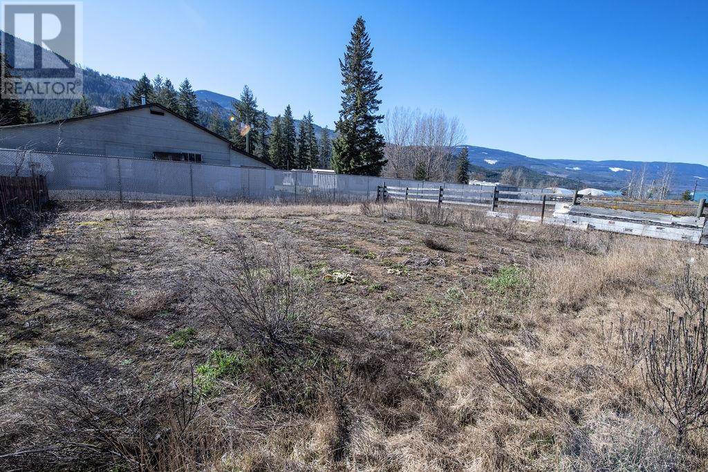 3076 Mccorvie Rd, Clearwater, British Columbia  V0E 3A0 - Photo 34 - 177411