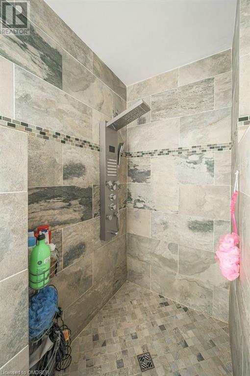 22 Falconridge Drive, Hamilton, Ontario  L9B 2P2 - Photo 28 - 40561642