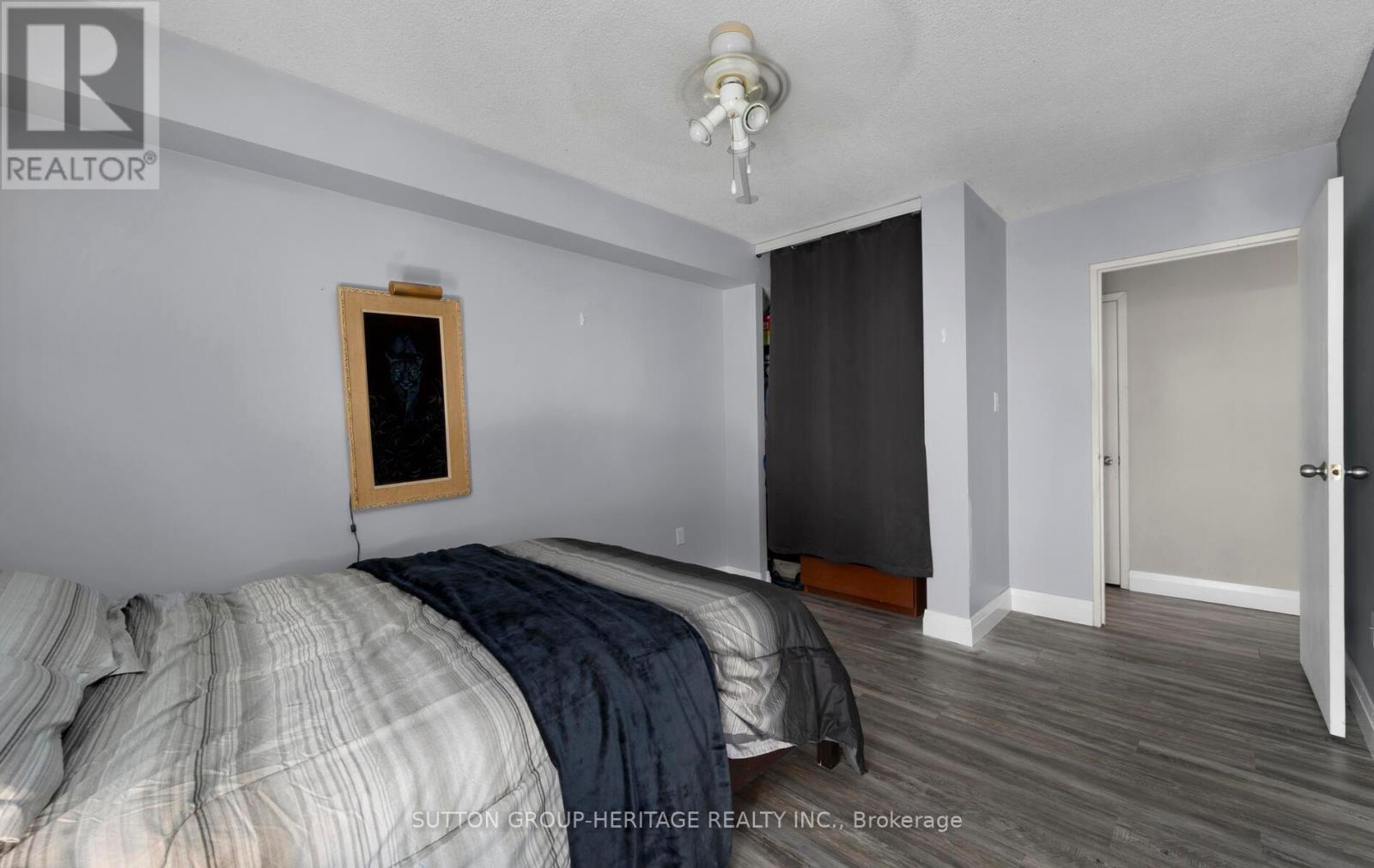 #404 -454 Centre St S, Oshawa, Ontario  L1H 4C2 - Photo 24 - E8175046