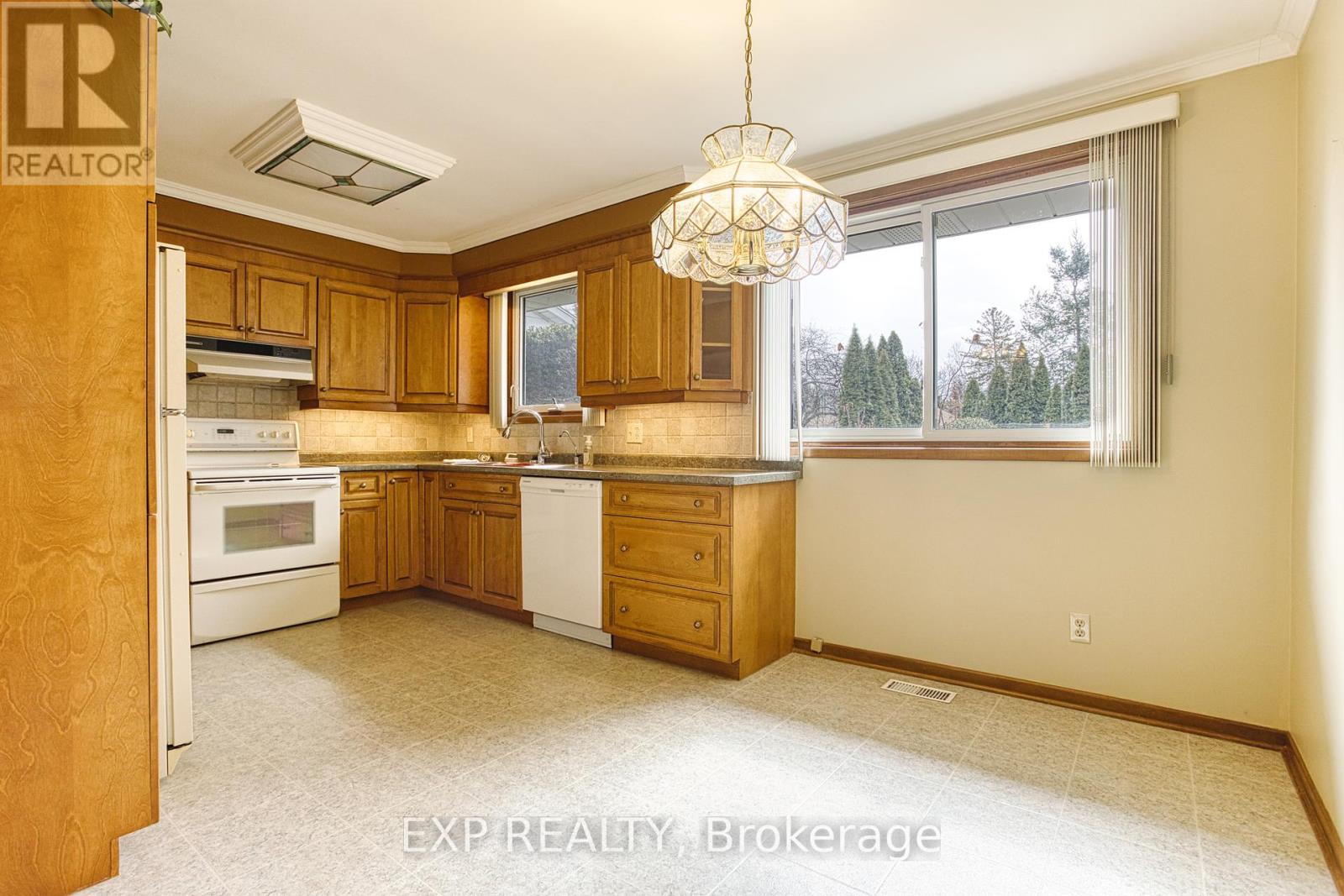 25 Meadowbrook Cres, St. Catharines, Ontario  L2M 7G8 - Photo 7 - X8173950