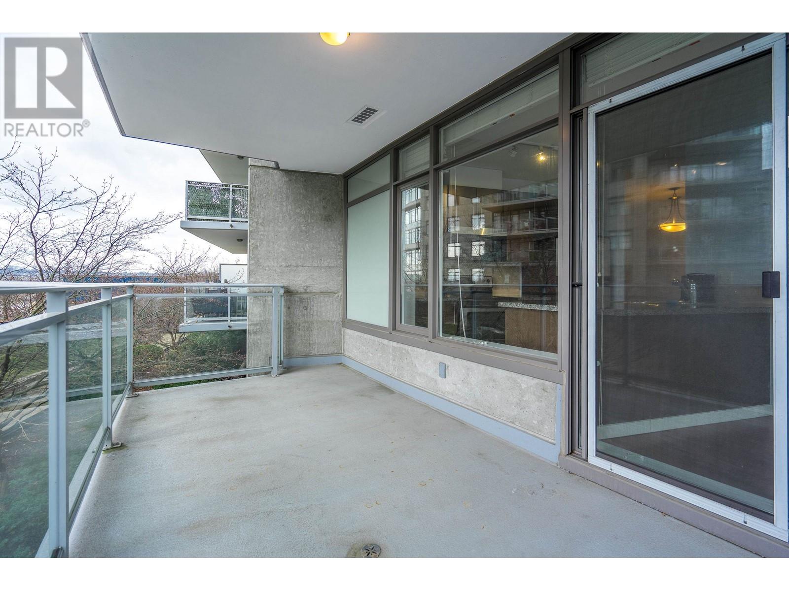 1006 892 Carnarvon Street, New Westminster, British Columbia  V3M 0C5 - Photo 3 - R2863277