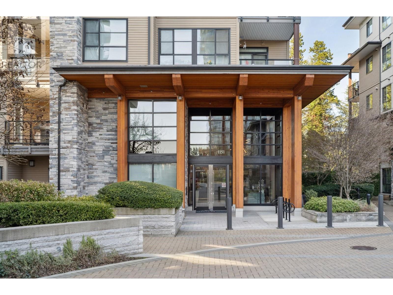506 1151 Windsor Mews, Coquitlam, British Columbia  V3B 0M9 - Photo 2 - R2863281