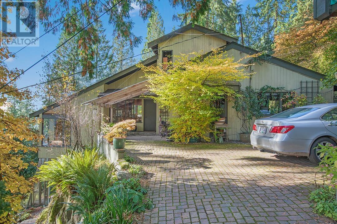 5614 Indian River Drive, North Vancouver, British Columbia  V7G 2T8 - Photo 15 - R2863216