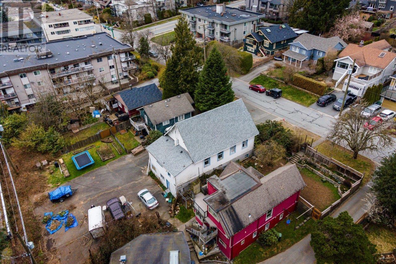 131 E Kings Road, North Vancouver, British Columbia  V7N 1H4 - Photo 3 - R2863252