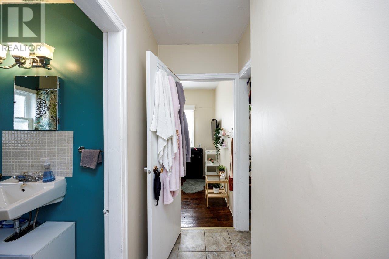 119 E Kings Road, North Vancouver, British Columbia  V7N 1H4 - Photo 13 - R2863254